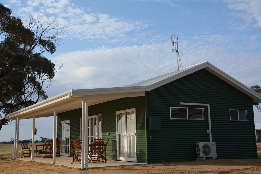 Mary'S Farm Cottages Kukerin エクステリア 写真
